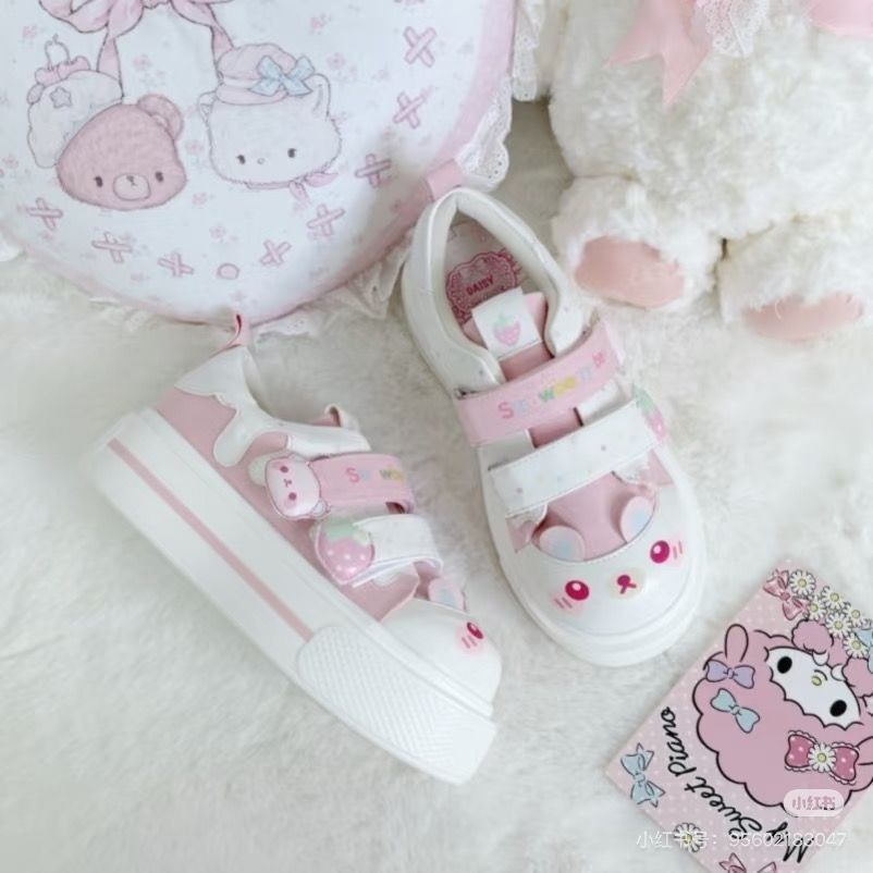 أحذية قماشية جديدة لخريف 2026  - مراجعة Women'S Shoes Com وسعره