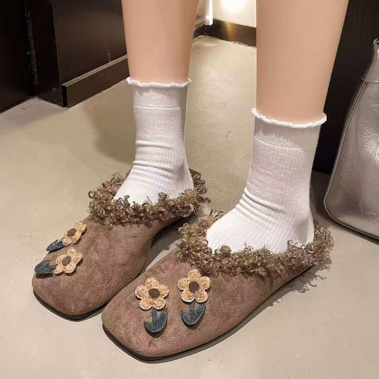 شباشب قطيفة مسطحة لخريف وشتاء  - مراجعة Women'S Shoes Hands Free وسعره