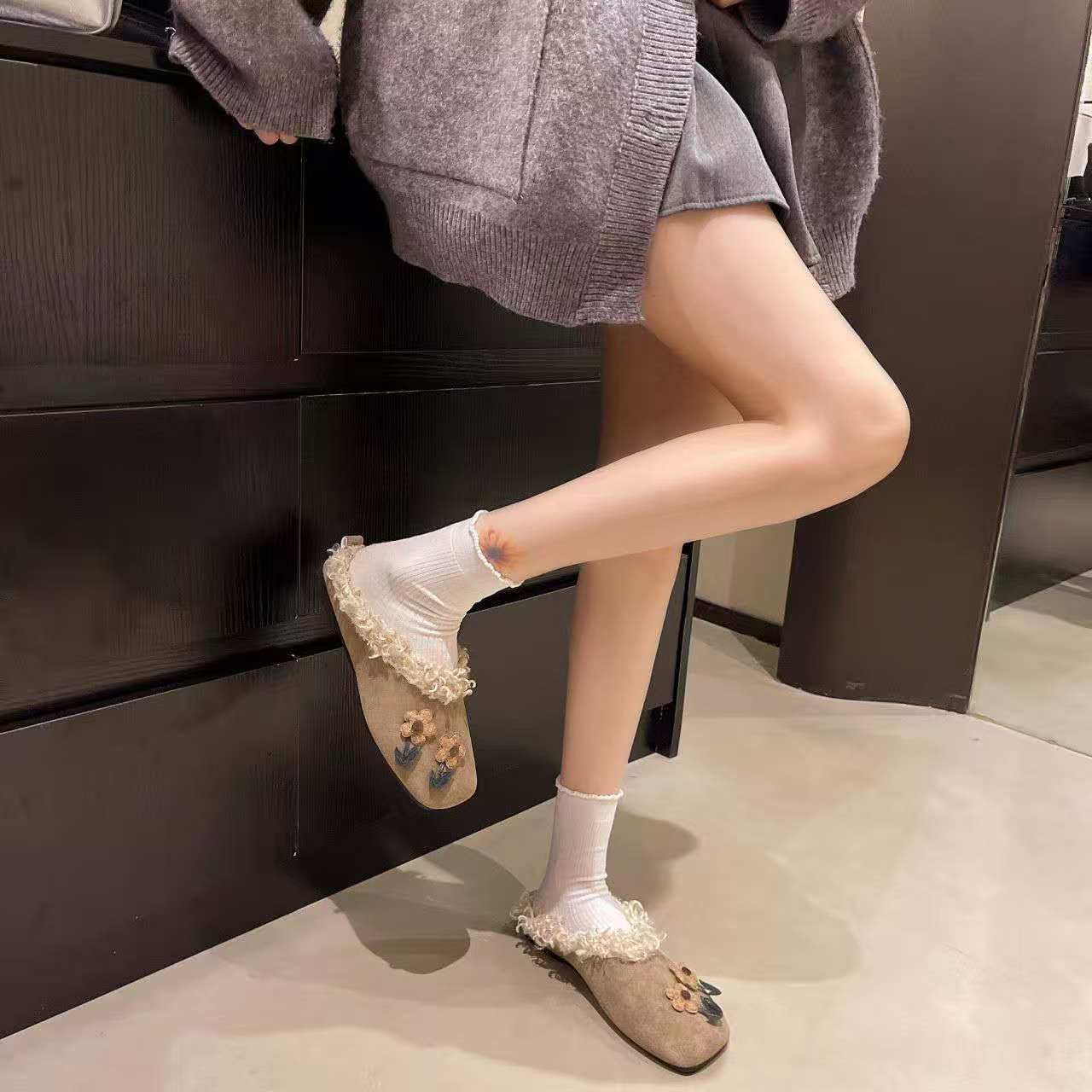 شباشب قطيفة مسطحة لخريف وشتاء  - مراجعة Women'S Shoes Hands Free وسعره