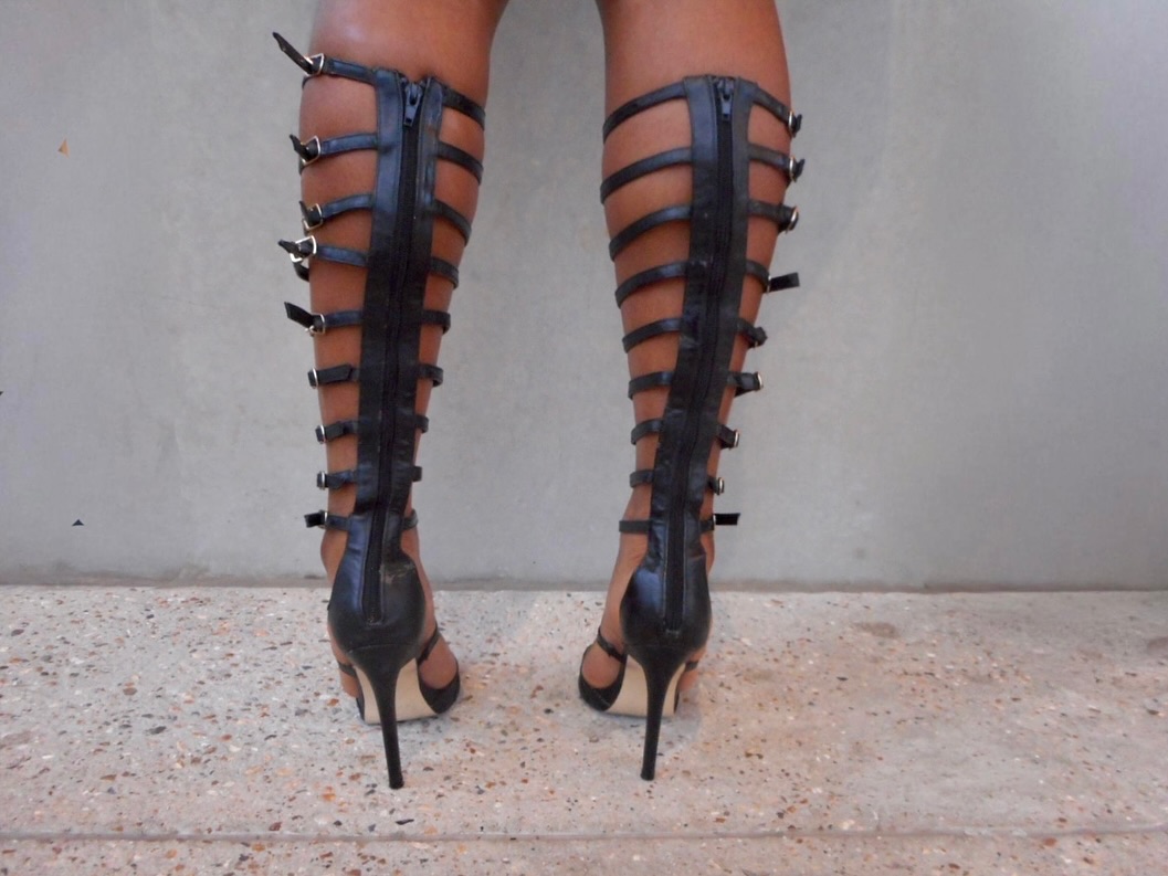 صنادل سوداء موديل 2026 بإبزيم  - مراجعة Women Shoes Zipper وسعره