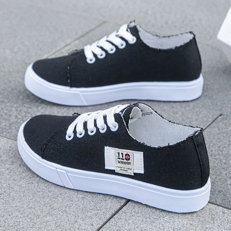 أحذية رياضية نسائية من القماش  - مراجعة Women'S Shoes Com وسعره
