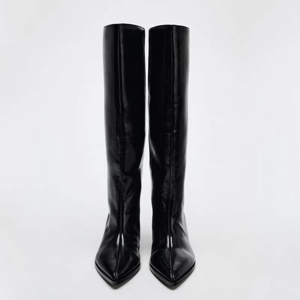 2026 واسعة التمهيد أنبوب أشار  - مراجعة Wide Fit Heels وسعره