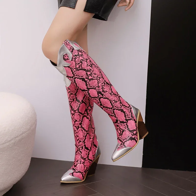 كبيرة الحجم الغربية النساء حذا - مراجعة Zip Up Boots Short وسعره